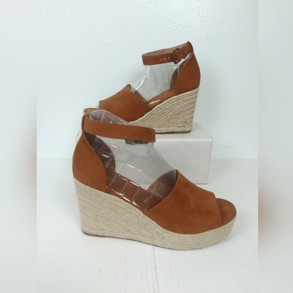 Universal Thread Emery Size 8.5 Brown Espadrilles Wedge Platform Sandals Shoes